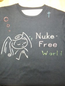 "Nuke-Free World", front / 前